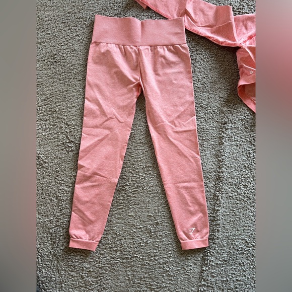 GYMSHARK ADAPT SEAMLESS SET SIZE MEDIUM - Picture 6 of 9